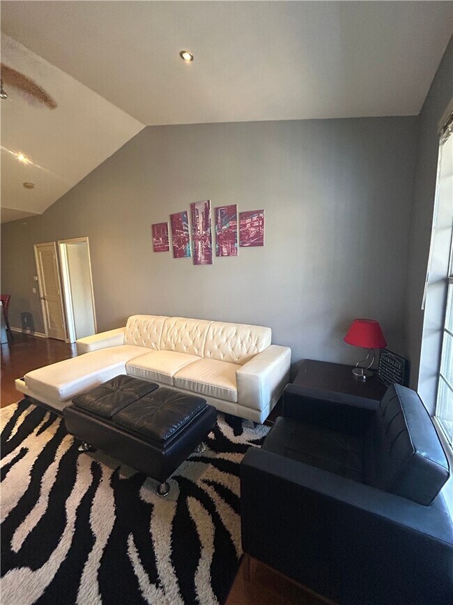 Foto del edificio - 4230 NW Meadow Creek Cir