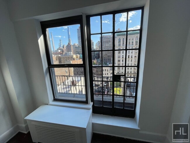 Building Photo - WEST 73 STREET