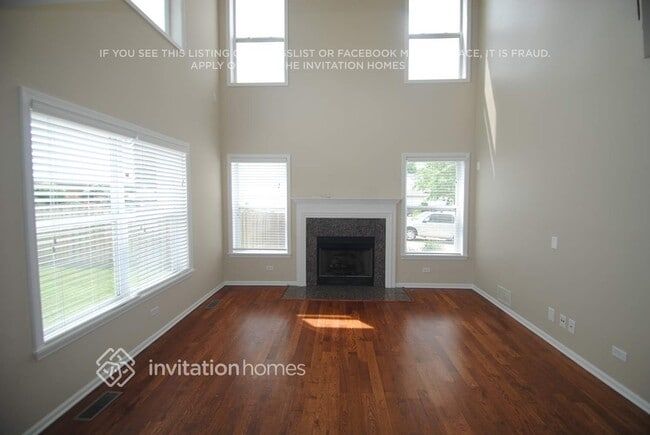 Building Photo - 621 Lake Plumleigh Way