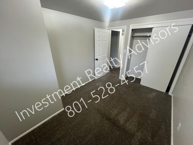 Foto del edificio - 218 Edith Ave S