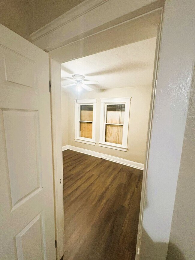 Foto del edificio - Bright & Spacious 3-Bed Home in Cleveland!