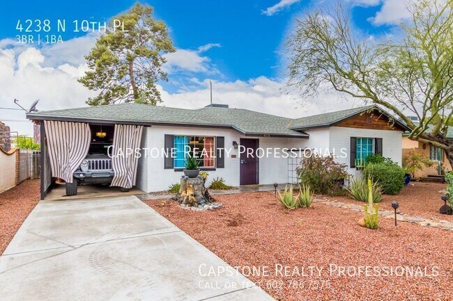 Building Photo - Beautifully updated 1950s 3 bed 1 bath hom...
