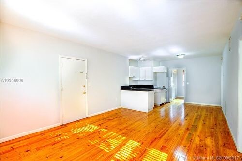 Foto del edificio - 1275 Marseille Dr