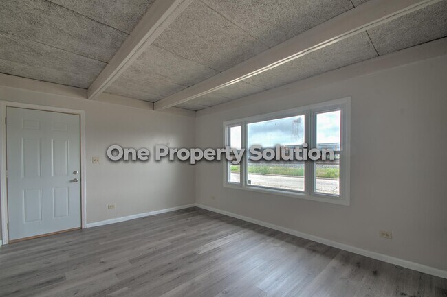 Foto del edificio - 1327 Logan St