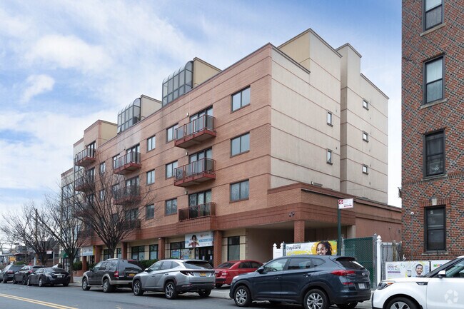Building Photo - 900 Lenox Rd