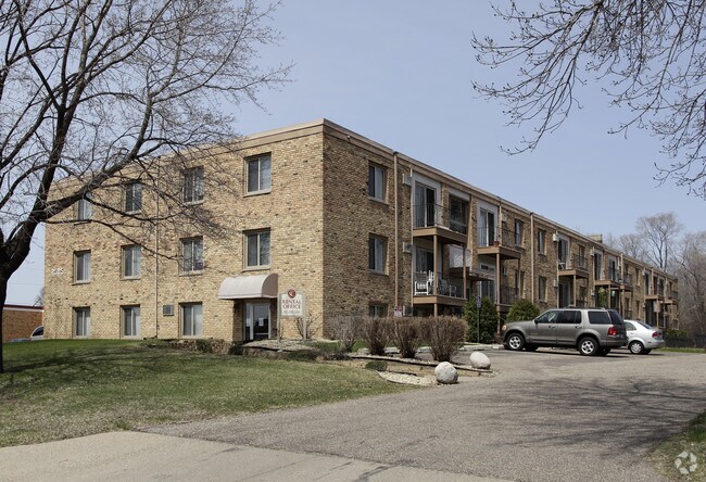 cobblestone court apartments maplewood mn apartments com