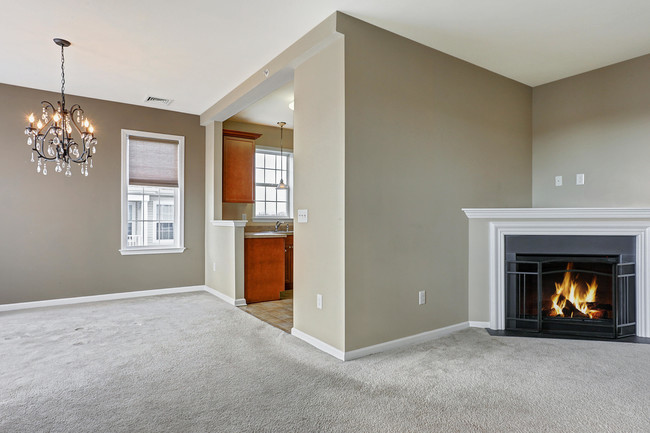 Building Photo - 231 Mill Pond Way