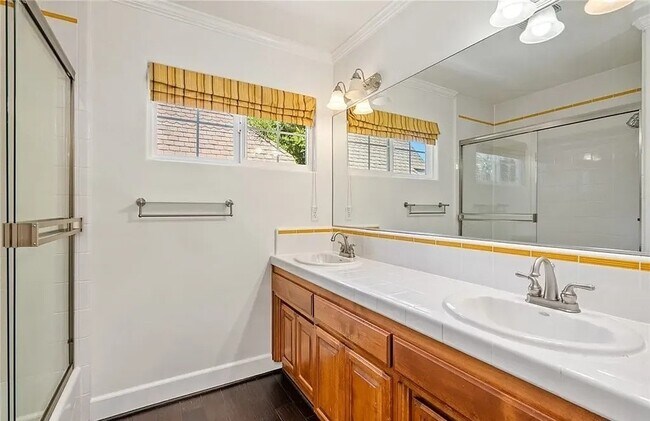 Foto del edificio - 720 Islay St