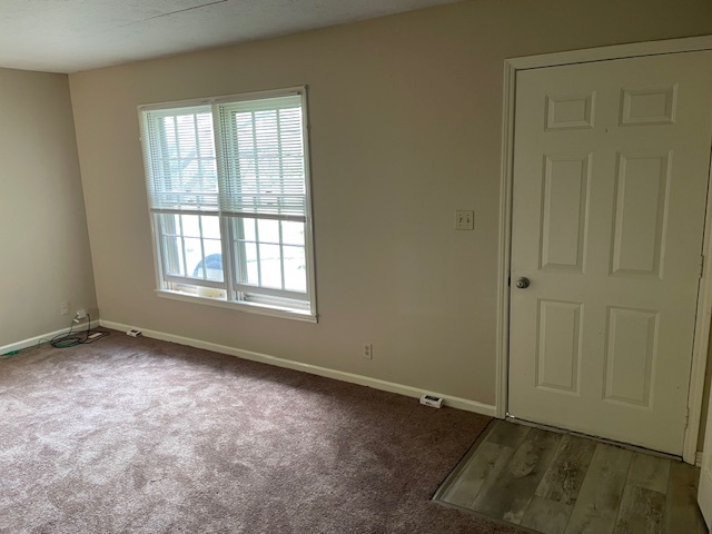 Family room - 9103 Cedarwood Dr