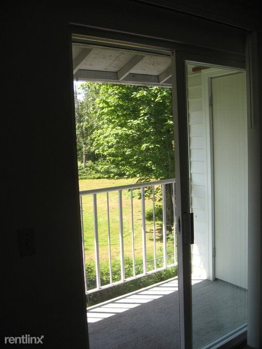 Building Photo - 3615 Bennett Dr