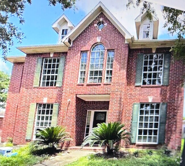 Building Photo - 1508 Peachtree Ct