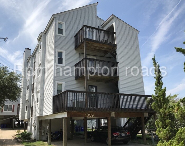 Primary Photo - 1059 Little Bay Ave