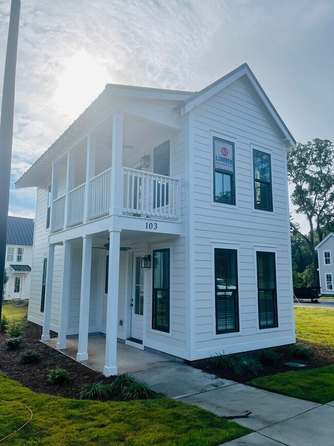 Foto del edificio - New Construction! 3 bedroom 2 bathroom home in Lagrange! Must see!