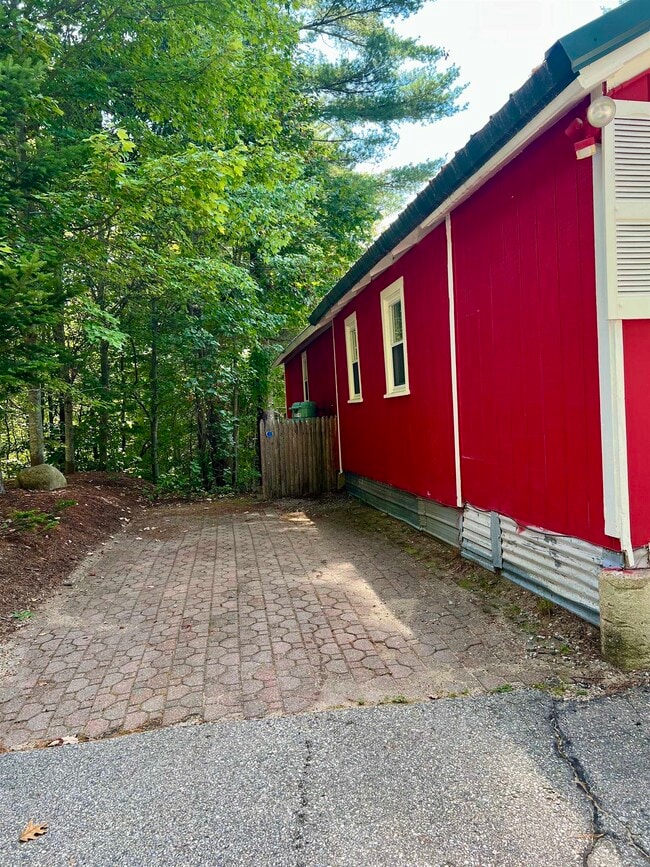Building Photo - 12-24 Northport Ter