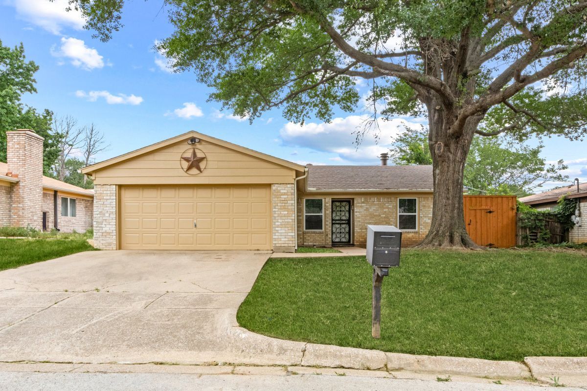 Foto principal - 301 Hallmark Dr