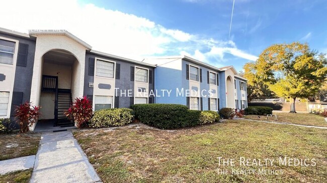 Building Photo - AVAILABLE NOW! Gorgeous 2/1 Condo located ...