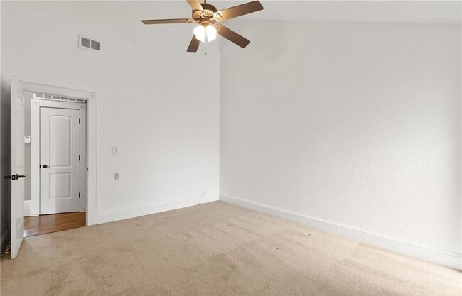 Building Photo - 1111 W 46th St