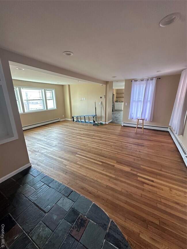 Foto del edificio - 290 Woodbury Rd