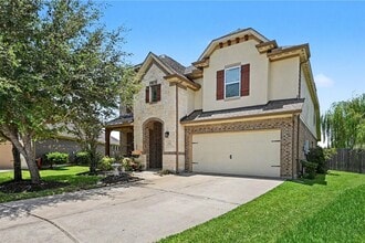 Building Photo - 2302 Blue Jay Ln