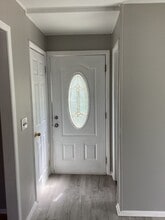 Building Photo - 724 Cedar St