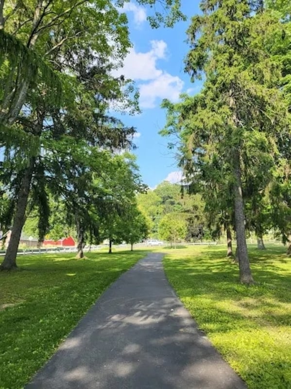 Building Photo - 751 Sylvester Way