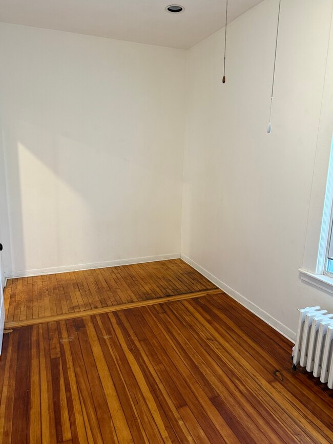 Building Photo - 2419 N Fairfield Ave