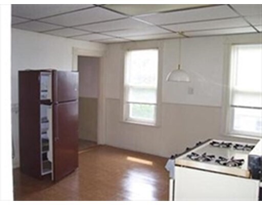 Building Photo - 7 Maxwell St