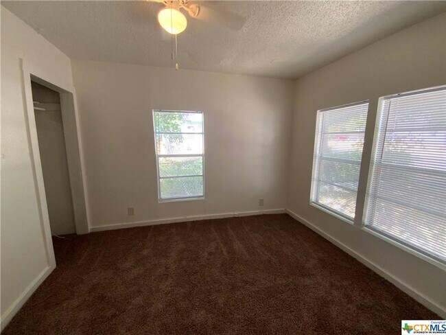 Foto del edificio - 1206 S 37th St