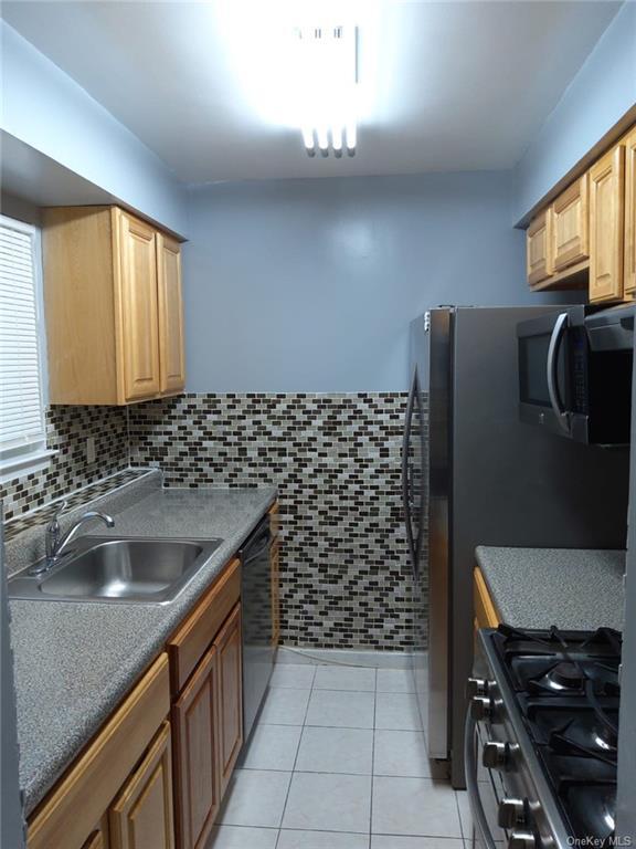Building Photo - 15 Tanager Rd
