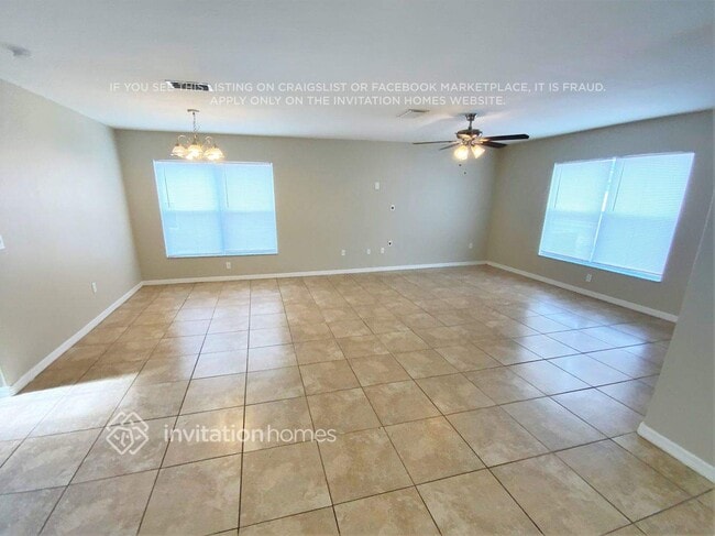 Building Photo - 7530 Maroon Peak Dr