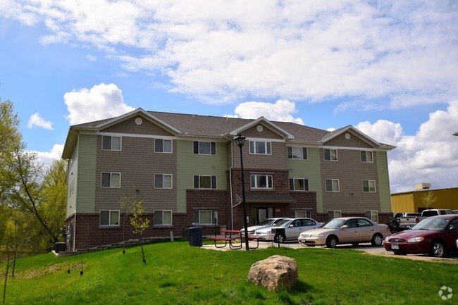 Building Photo - Cedar Meadow Apartments