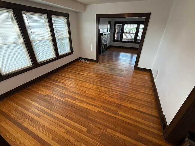 Foto del edificio - 800 Bayridge Ave