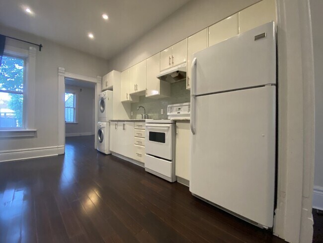 Photo du bâtiment - 329 Concord Ave