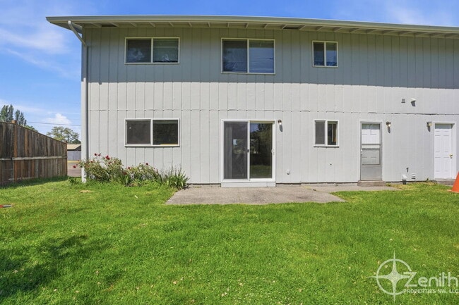 Building Photo - 166 Virginia St
