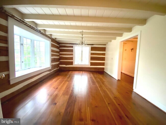 Foto del edificio - 5080 Harvest Ln