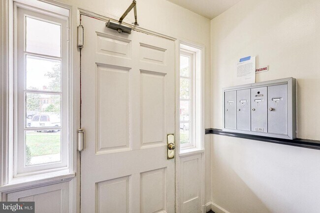 Foto del edificio - 3373 S Stafford St