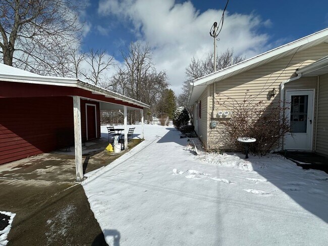 Foto del edificio - 118 Central Ave