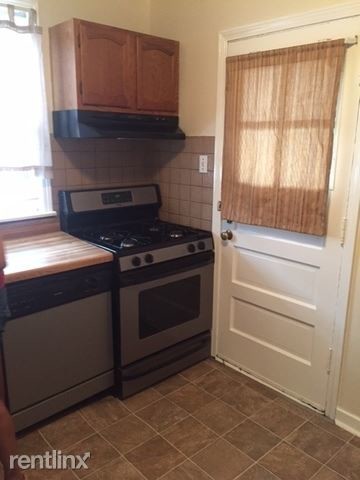 Building Photo - 1 br, 1 bath Condo - 1741 W 95th Pl