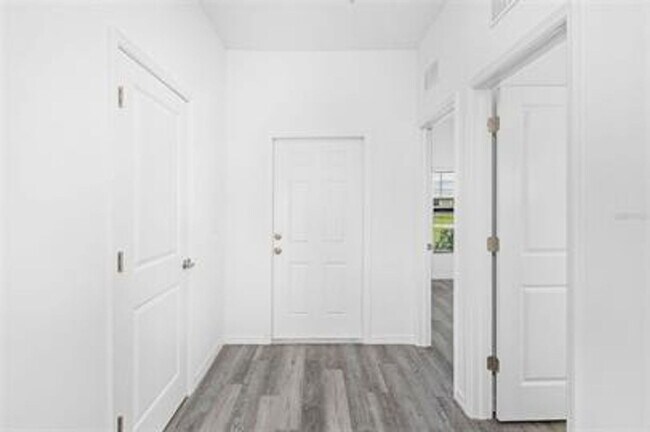 Building Photo - 1306 Saxony Cir