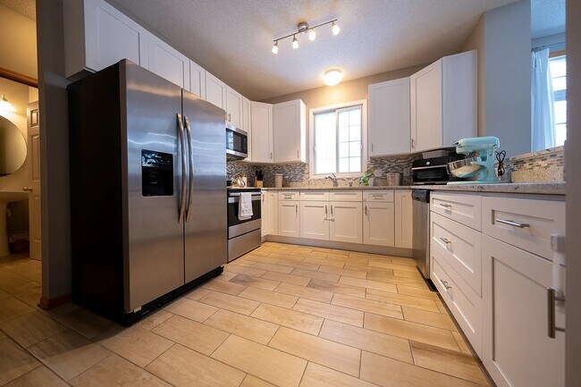 Foto del edificio - 14357 Raymond Ln