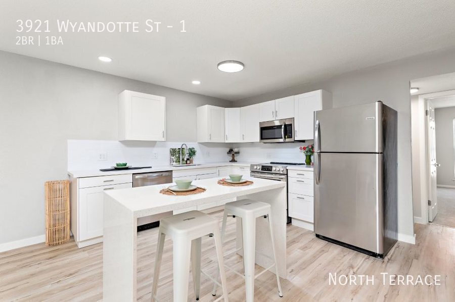 Primary Photo - ?? Ultimate Vibes: Stylish 2-Bedroom in We...