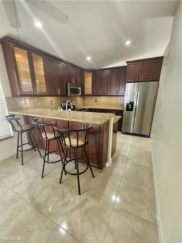 3 br, 2 bath House 13955 Langley Pl House for Rent in Davie, FL