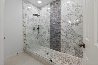 Building Photo - 1314 Glenwood Canyon Ln