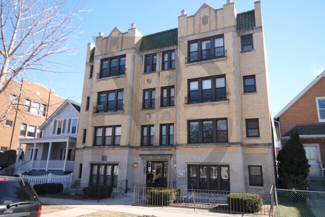Foto del edificio - 4735 N Hermitage Ave