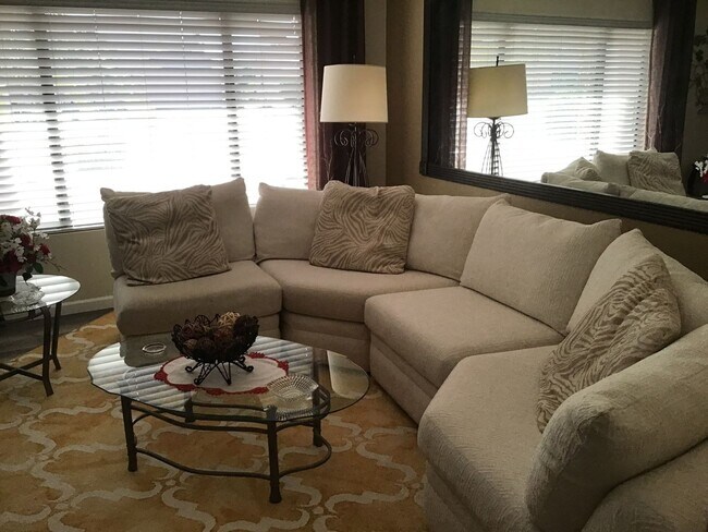 Building Photo - Charming 2BR House in Sun City West