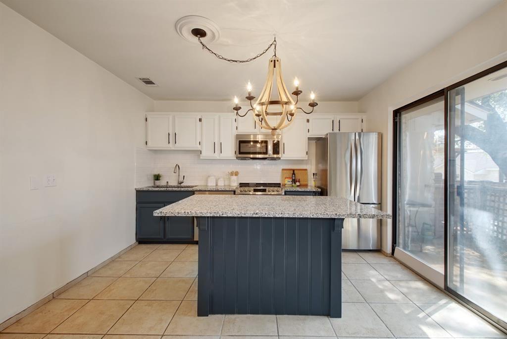 Foto principal - 21013 Highland Lake Dr
