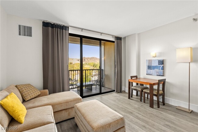 Building Photo - 29 Montelago Blvd