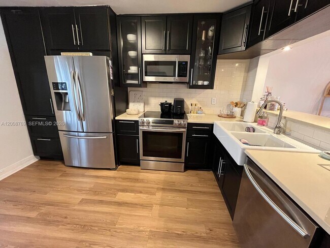 Foto del edificio - 7451 SW 163rd Ct