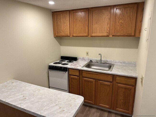 Foto del edificio - 177 Thorndike St