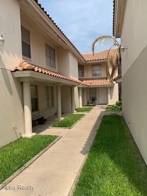Primary Photo - 7122 N 11th Ln